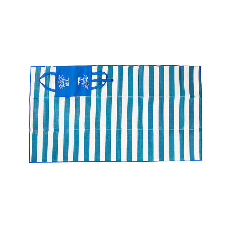 Portable PP Straw Beach Mat With handle strap