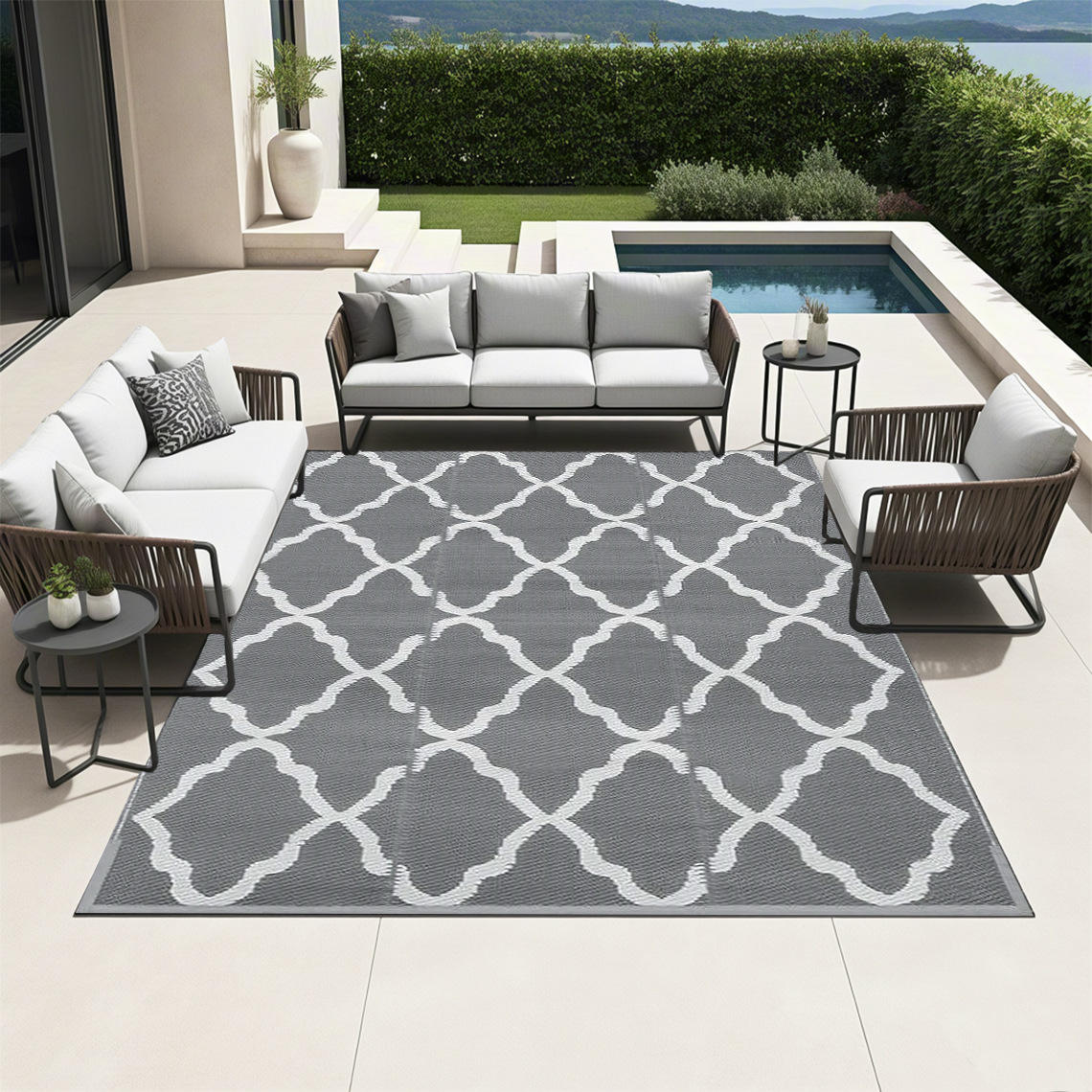 Commercial-Grade 100% Polypropylene Outdoor Rug & Mat & Carpet for Campsite, Hotel & Resort Outdoor Space